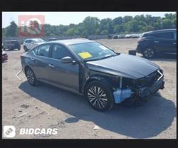 نيسان ألتيما